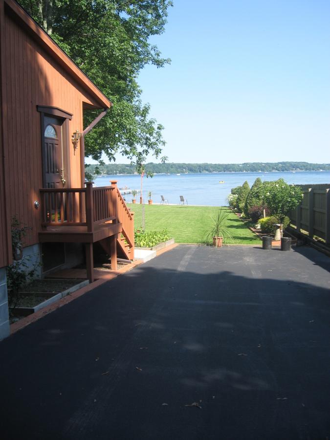 Serenity On The Lake Auburn Exterior foto